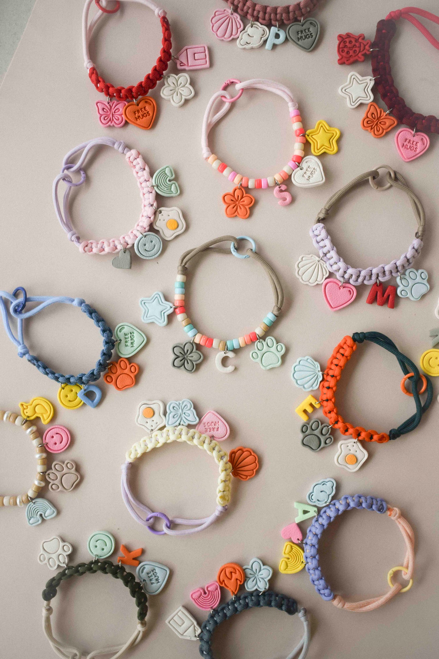 COLLAR TEJIDO CHERRY