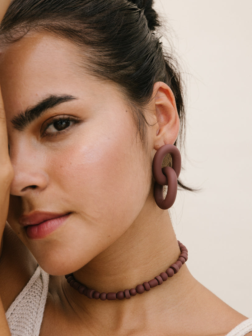 Aretes Eslabones Blooms Wine