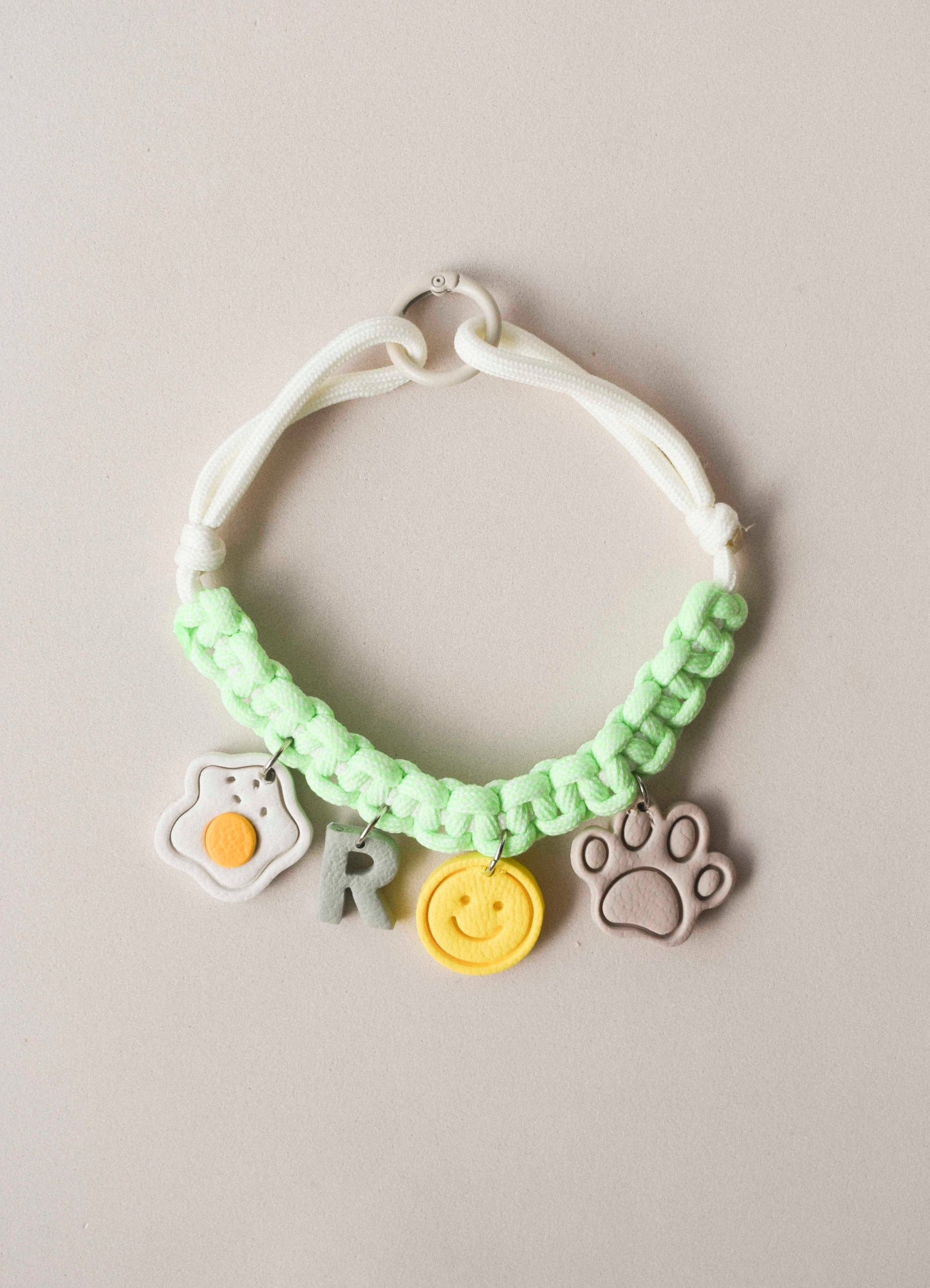 COLLAR TEJIDO VERDE NEÓN