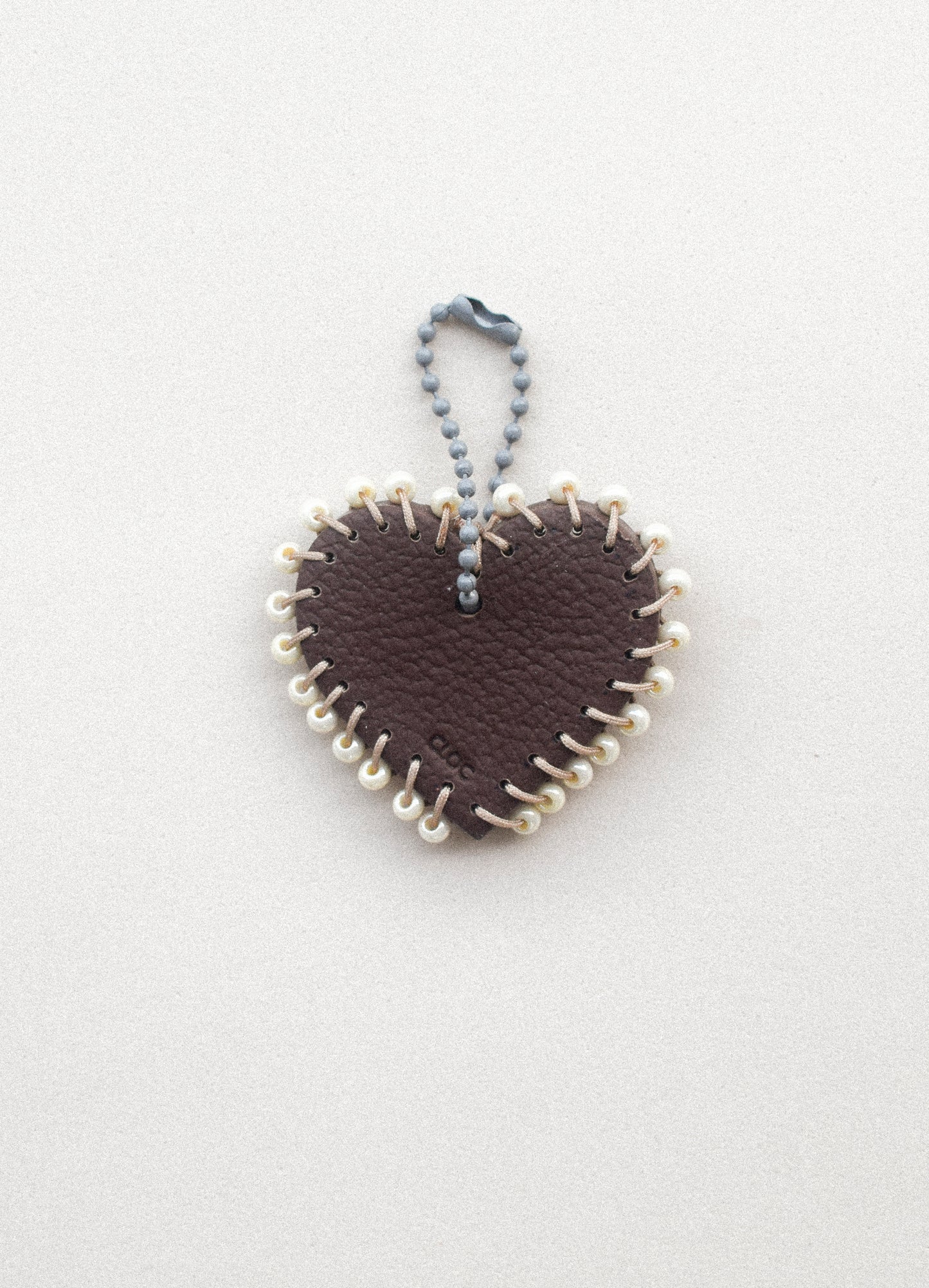 CORAZÓN BORDADO