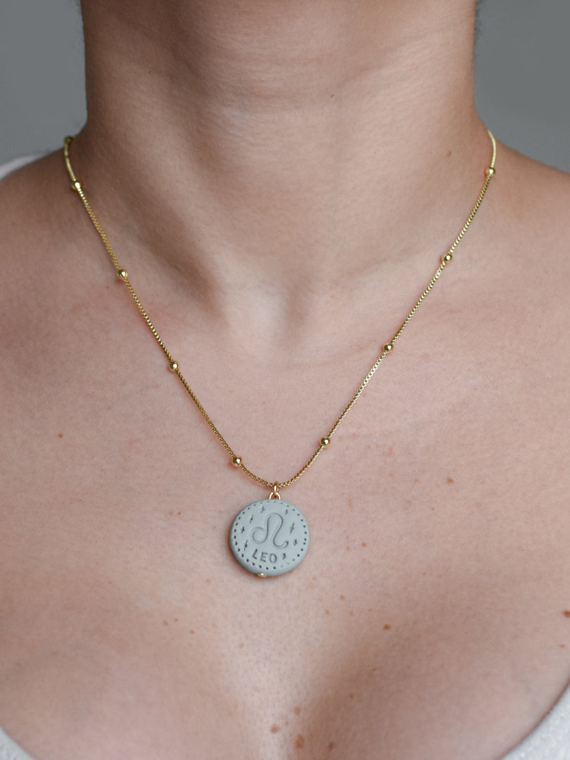 Collar Signo Leo