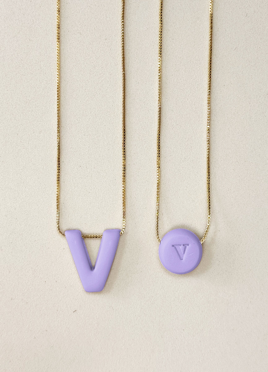 Cadena Letra V