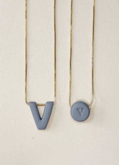 Cadena Letra V