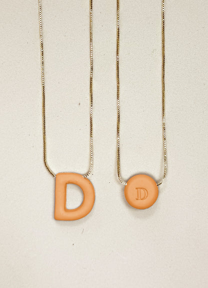 Cadena Letra D